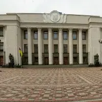 В Украине на три месяца продлят военное положение: что изменится в стране